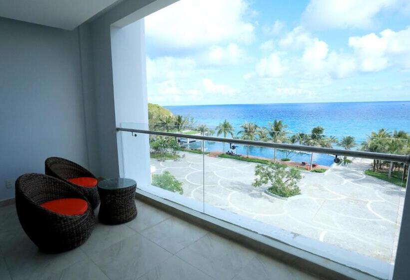 اتاق خانوادگی با چشم‌انداز دریا, Orson Hotel & Resort Con Dao
