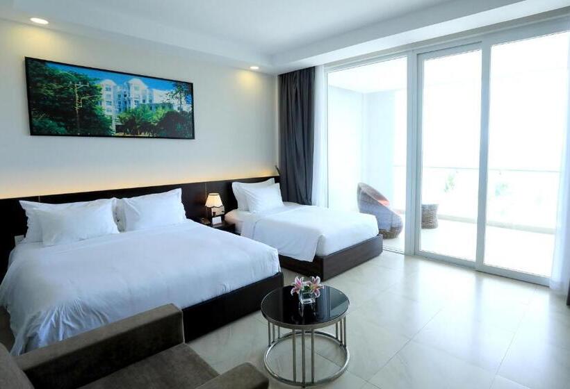 اتاق خانوادگی با چشم‌انداز دریا, Orson Hotel & Resort Con Dao