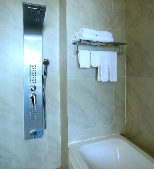 اتاق لوکس با چشم‌انداز دریا, Orson Hotel & Resort Con Dao