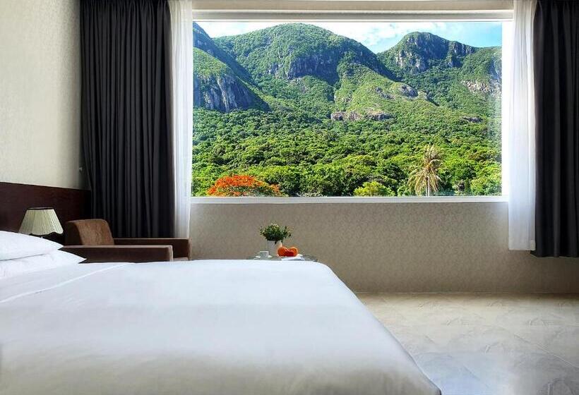 اتاق استاندارد با چشم‌انداز کوهستان, Orson Hotel & Resort Con Dao