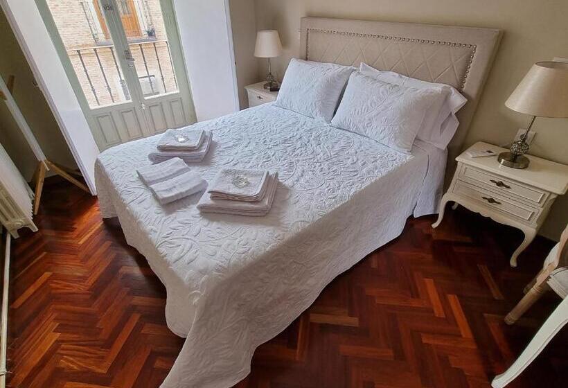 스탠다드 룸, Casa De Lorca