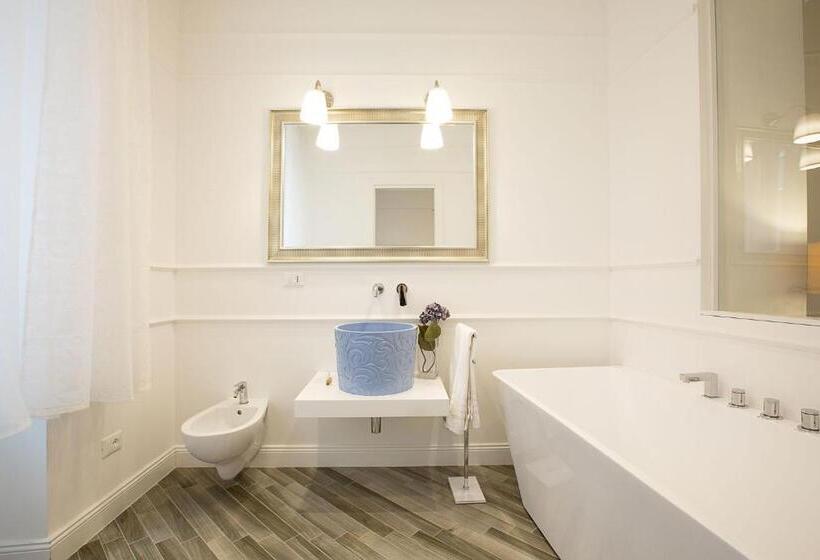 اتاق لوکس, La Terrazza Antica Dimora