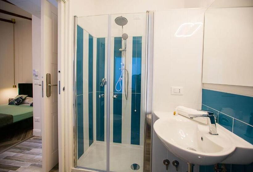 اتاق استاندارد, La Terrazza Antica Dimora