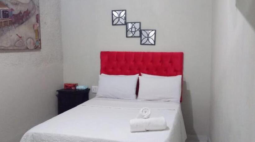 Номер Стандарт, The Croc Guest House