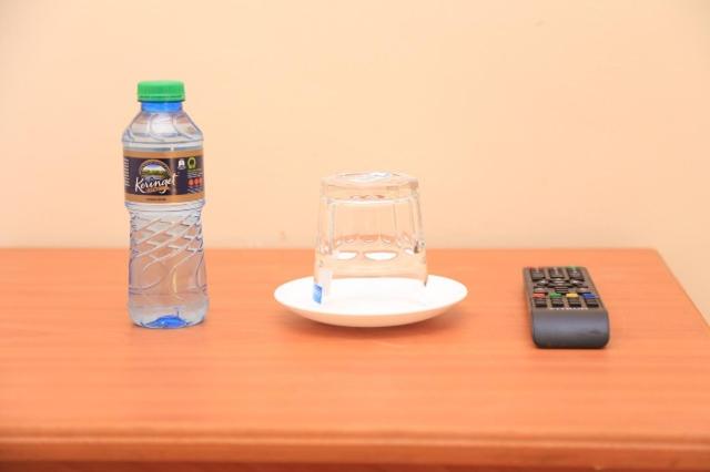 اتاق لوکس, The 4 Js Bed And Breakfast Emali