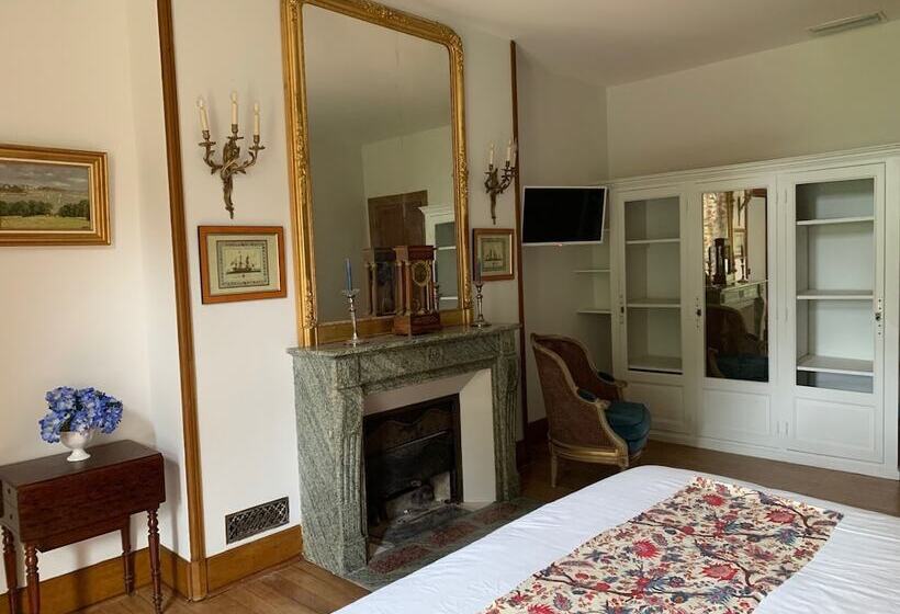 家庭套房, L Abeaupiniere