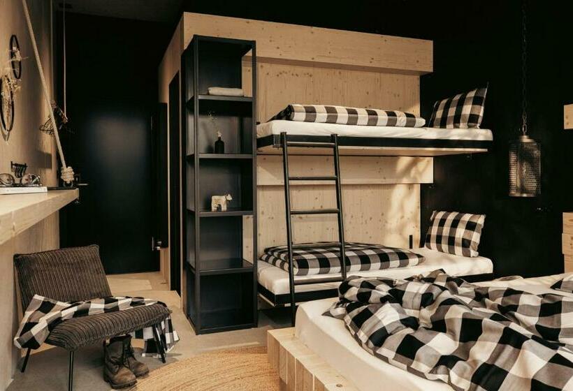 غرفة عائلية, Bretter