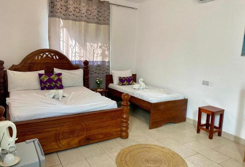 スタンダードルーム, Cezere The Palm