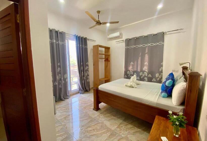 Номер Стандарт с Балконом, Cezere The Palm