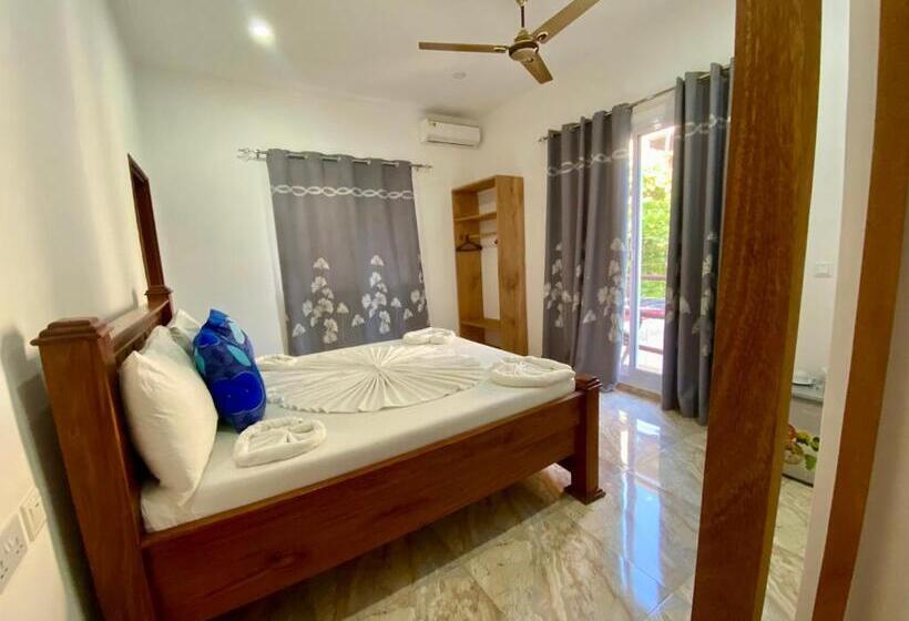 バルコニー付きスタンダードルーム, Cezere The Palm