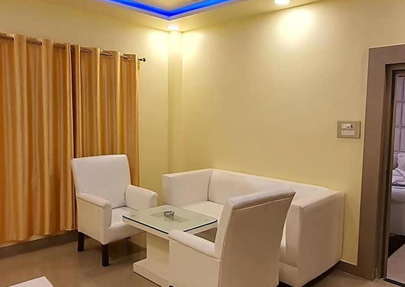 Номер Стандарт, Gokul Raj By Wb S