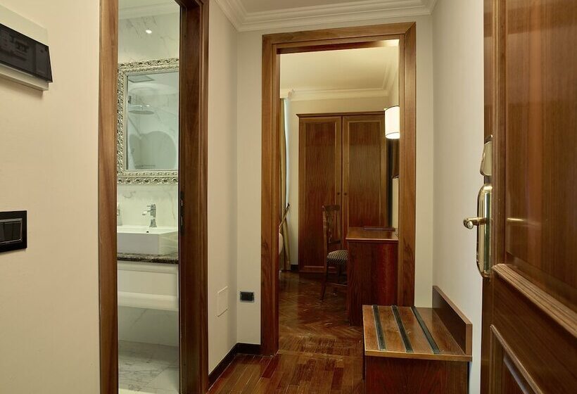 اتاق اکونومی, Niccolo  V   Terme Dei Papi