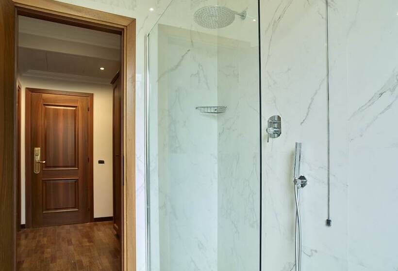 اتاق لوکس, Niccolo  V   Terme Dei Papi