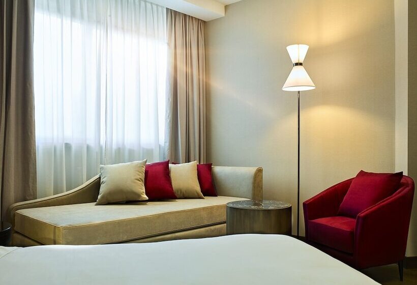 اتاق لوکس, Niccolo  V   Terme Dei Papi