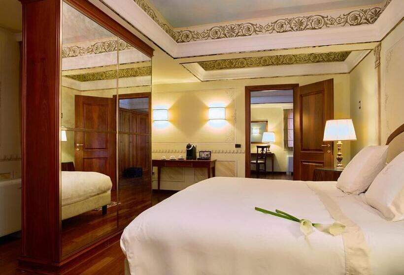 سوییت لوکس, Niccolo  V   Terme Dei Papi