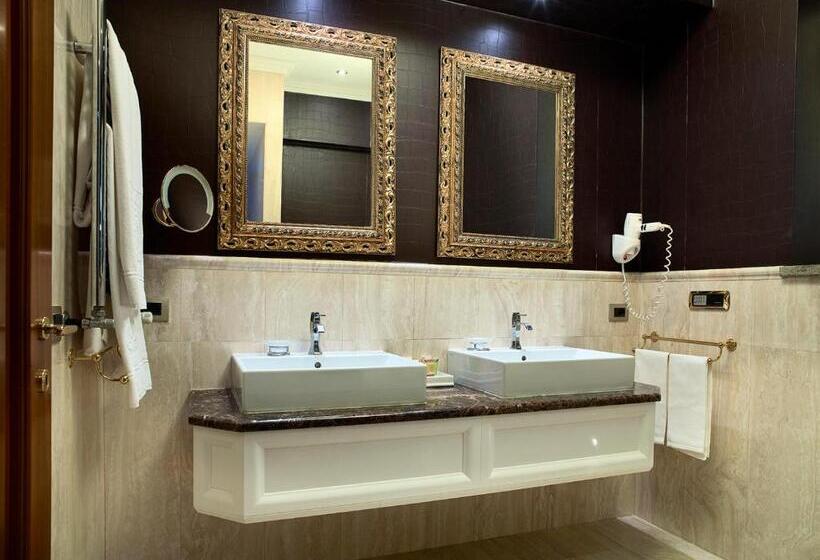 سوییت لوکس, Niccolo  V   Terme Dei Papi