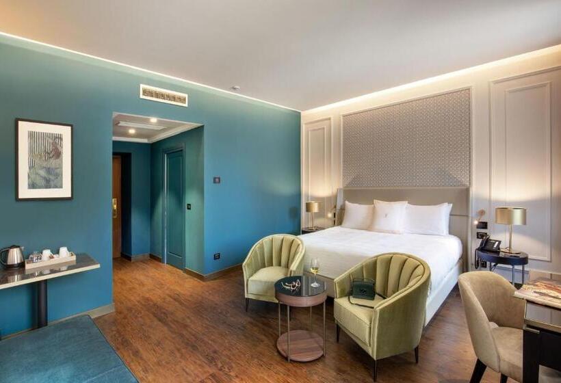 سوییت جونیور لوکس, Niccolo  V   Terme Dei Papi