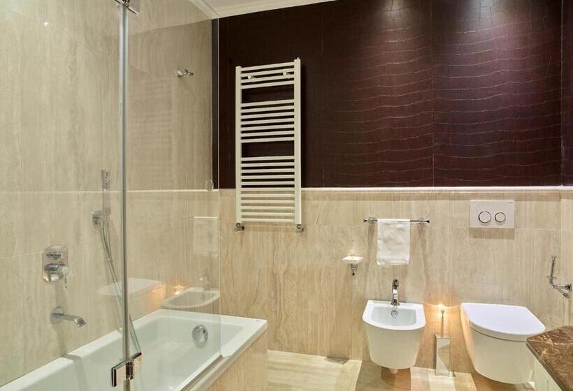 Prestige Triple Room, Niccolo  V   Terme Dei Papi