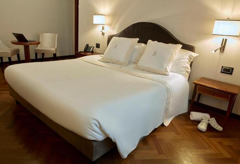 Prestige Triple Room, Niccolo  V   Terme Dei Papi