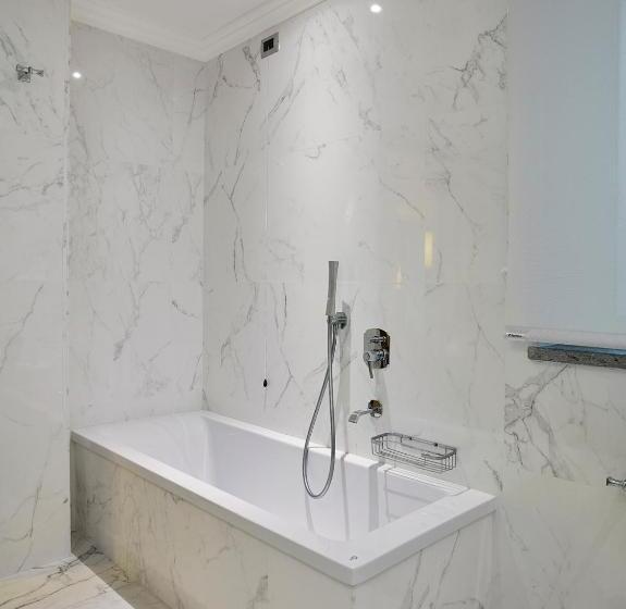 اتاق استاندارد چهار تخته, Niccolo  V   Terme Dei Papi