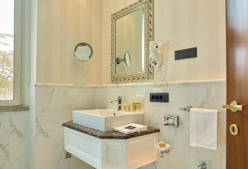 اتاق استاندارد چهار تخته, Niccolo  V   Terme Dei Papi