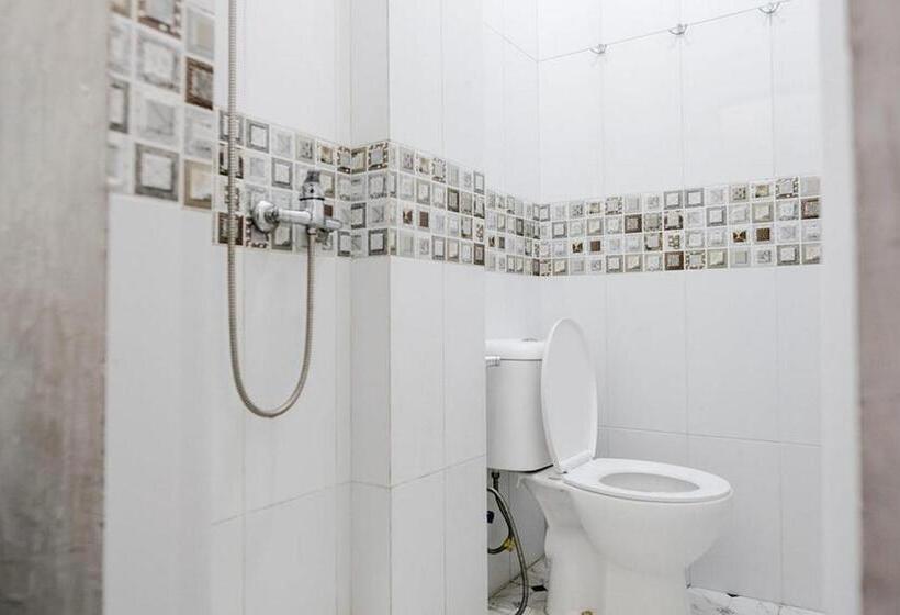 디럭스 룸, Reddoorz @ Sekip Medan