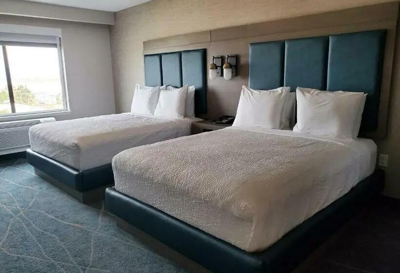 デラックススイート, Salish Inn