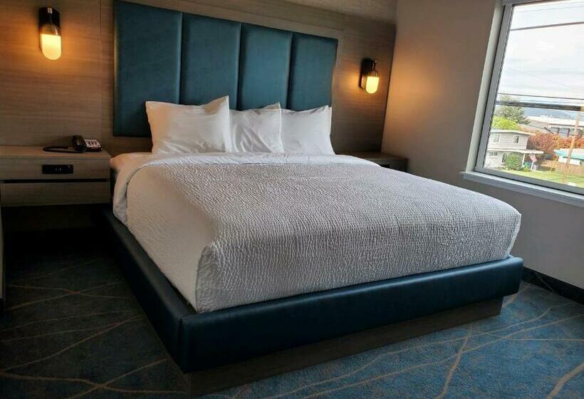 جناح ديلوكس, Salish Inn