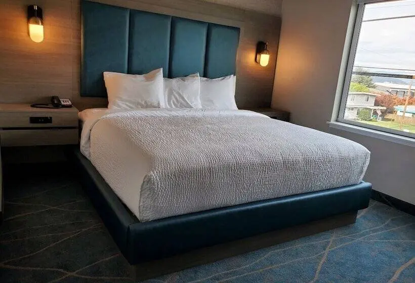 デラックススイート, Salish Inn
