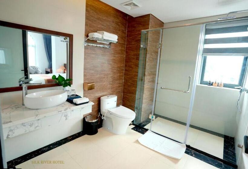 اتاق لوکس, Silk River Hotel Ha Giang