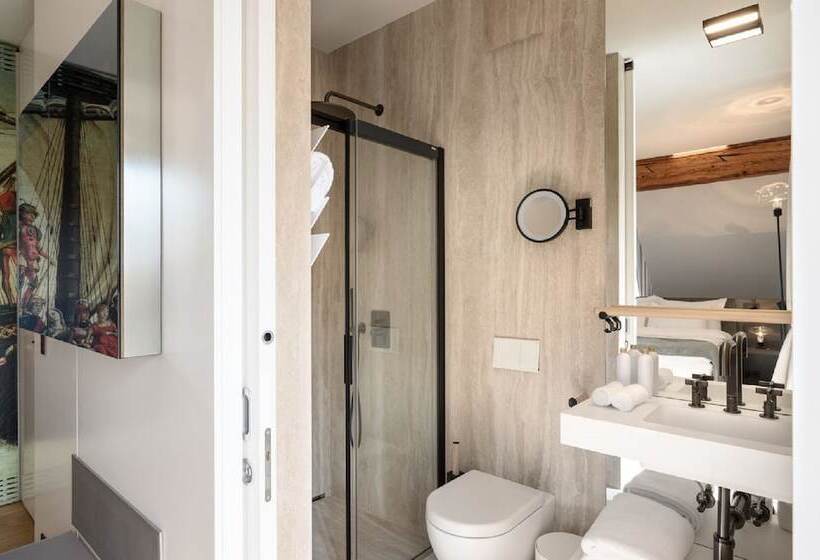 اتاق استاندارد با بالکن, Zlata Ladjica Boutique