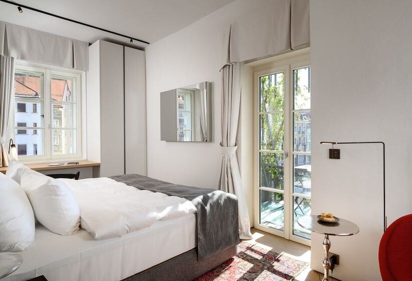 اتاق استاندارد با بالکن, Zlata Ladjica Boutique