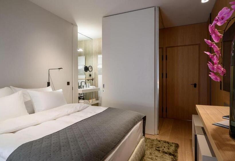 اتاق استاندارد یک نفره, Zlata Ladjica Boutique