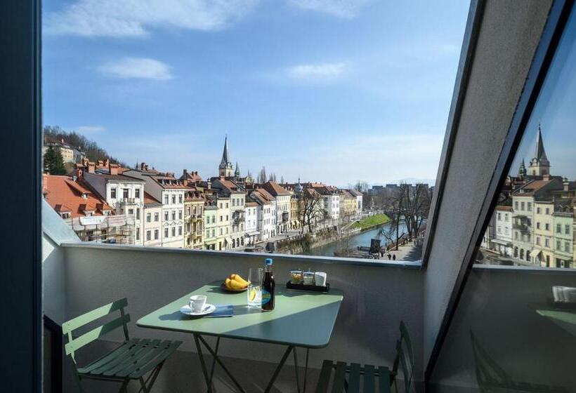 سوئیت پرزیدنت, Zlata Ladjica Boutique