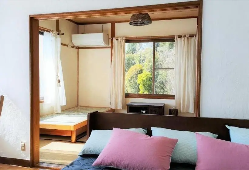 サイドシービューファミリールーム, Akua Inn