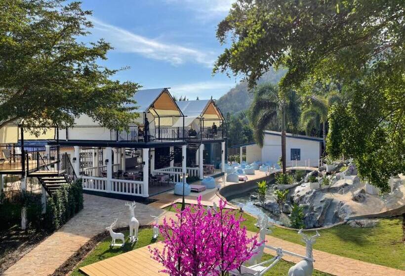 Standard Tent, Mont Blanc Base Camp Khaoyai