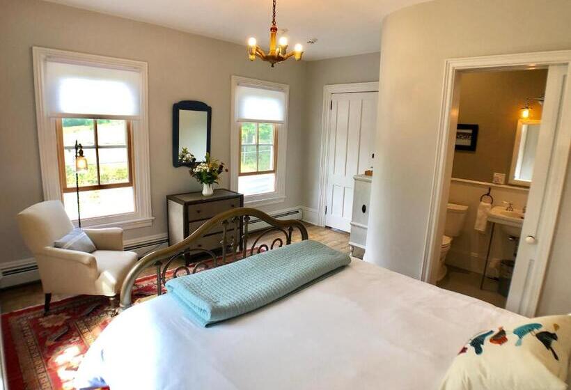 Номер Deluxe, Mill Pond Inn