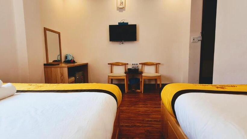 اتاق استاندارد سه نفره, Hoàng Gia Hotel Côn đảo