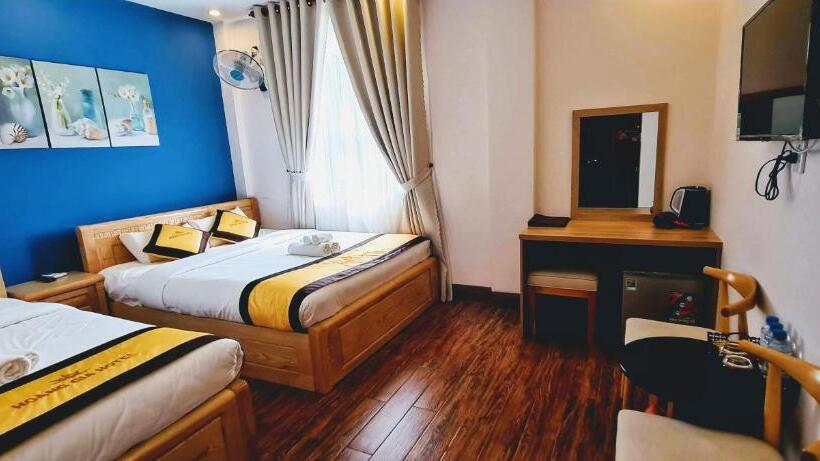 اتاق استاندارد سه نفره, Hoàng Gia Hotel Côn đảo
