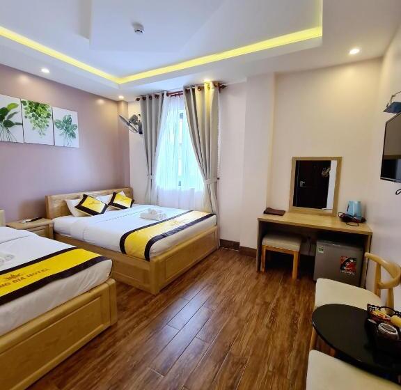 اتاق استاندارد سه نفره, Hoàng Gia Hotel Côn đảo