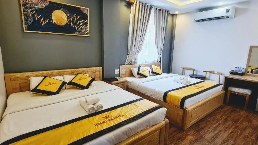 اتاق لوکس چهار تخته, Hoàng Gia Hotel Côn đảo