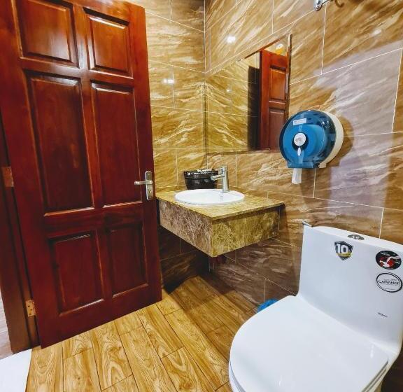 اتاق لوکس چهار تخته, Hoàng Gia Hotel Côn đảo