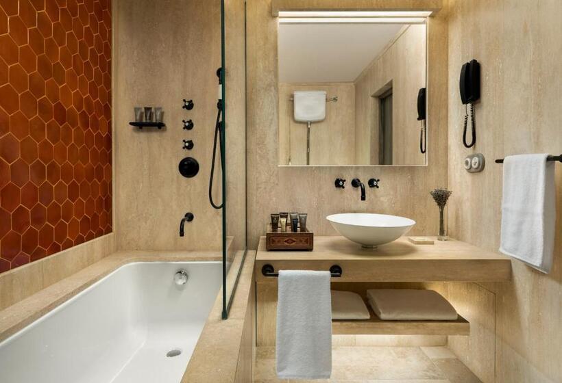 Номер Deluxe Кровать Кинг, Ajwa Cappadocia   Preferred Hotels Legend Collection