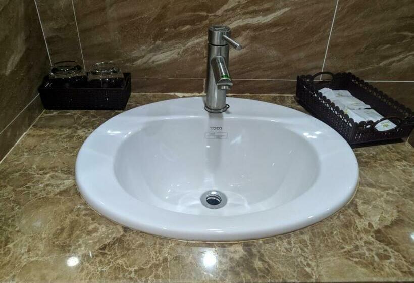 اتاق لوکس چهار تخته, Hoàng Gia Hotel Côn đảo