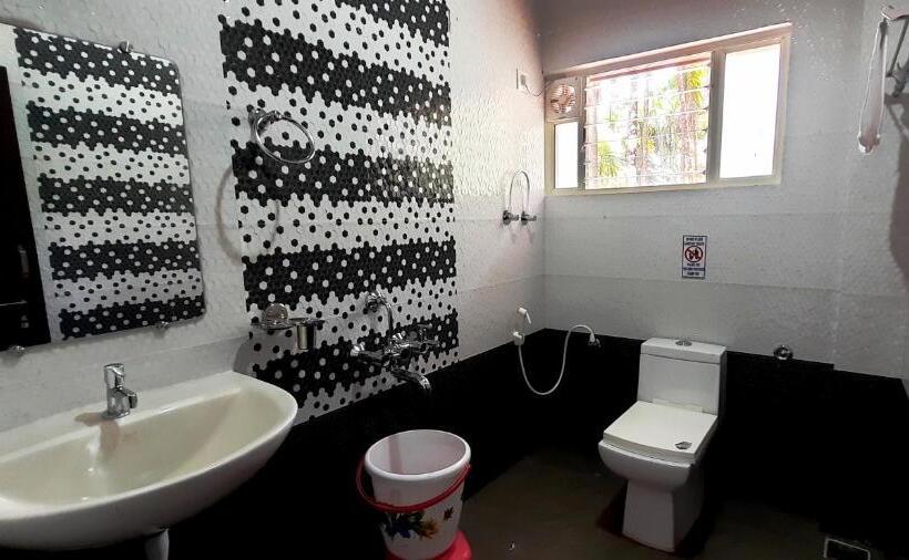 스탠다드 트리플 발코니 룸, Hosamane Farm Inn