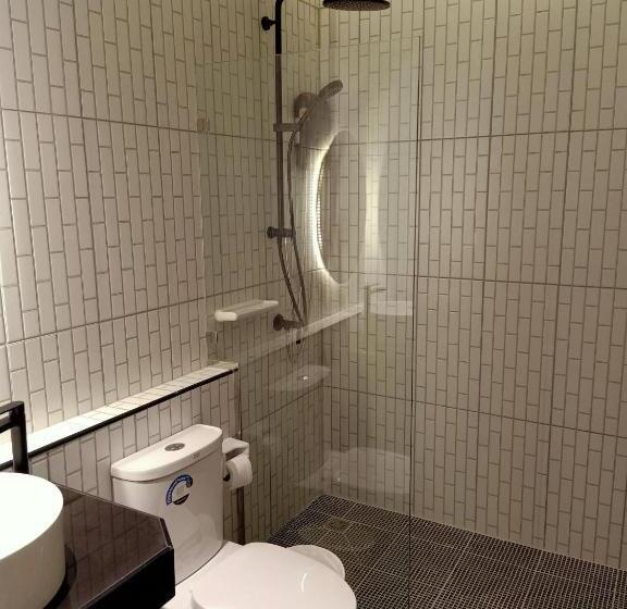 اتاق استاندارد سه نفره, Platinum