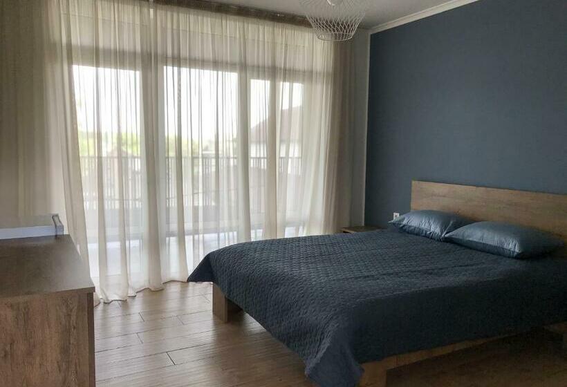 اتاق استاندارد, Sezon