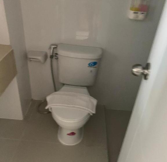 バス共有のスタンダードルーム, Taragrand Donmuang Airport