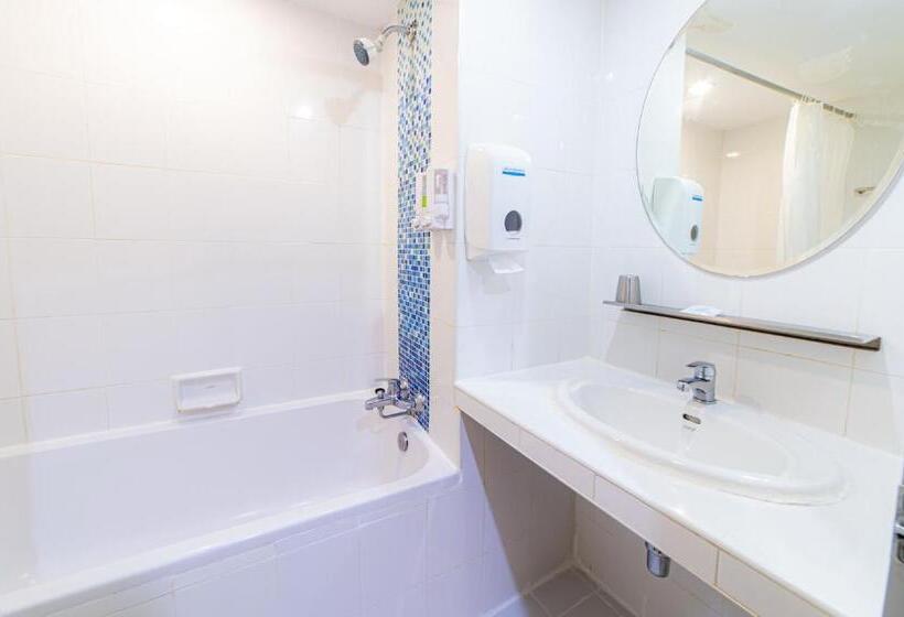 Номер Economy, The Holidays Hill Betong