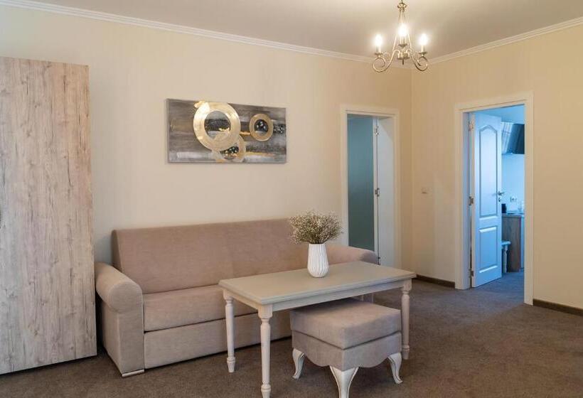 דירת חדר, Villa Della Rosa